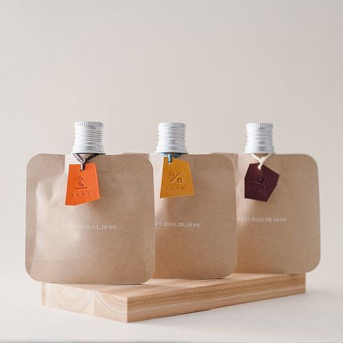 Eco friendly custom spout pouch doypack kraft paper packaging beverage pouch bag liquid pouch with spout for juice